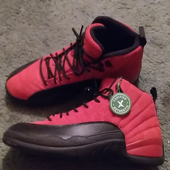 Jordan retro 12s - Picture 3 of 4